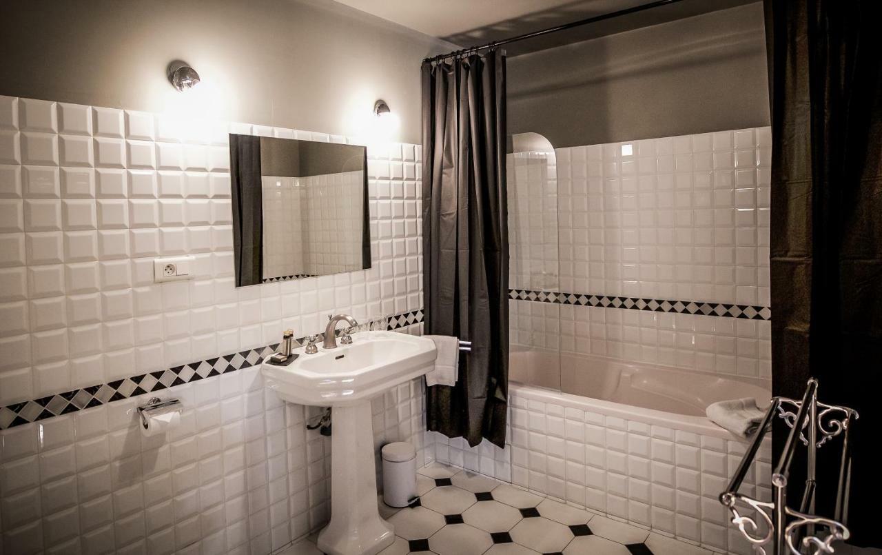 Mas D'Arvieux Bed and Breakfast Tarascona Esterno foto